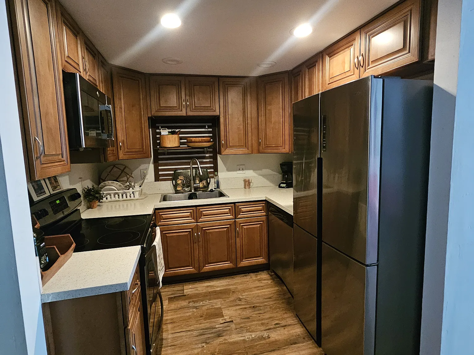 2 bed, 750 sqft, $3,800 — Photo 3