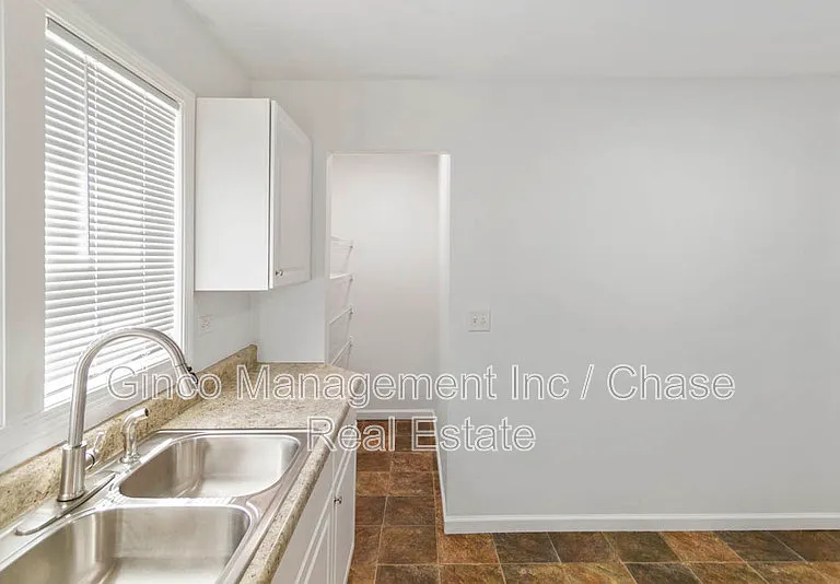 2203 Ottawa Ave #NAPLATE — Photo 4