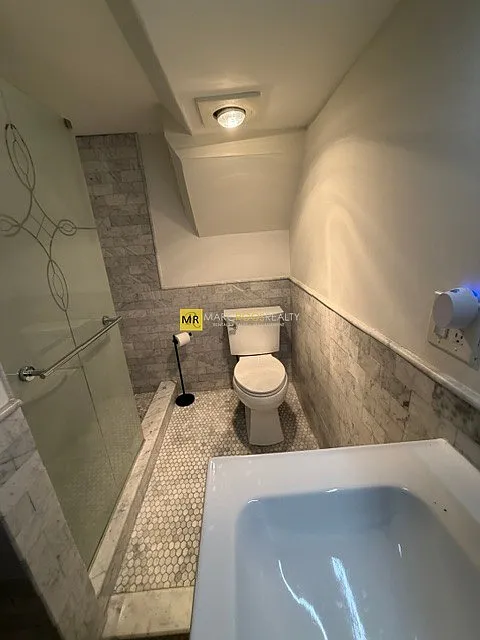 482 Columbus Ave — Photo 3
