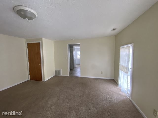 EE29EBAC-4DF7-4004-9BF5-6D16B393CF5F