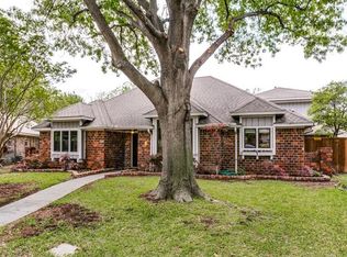 9204 Alta Oaks Dr, Dallas, TX 75243