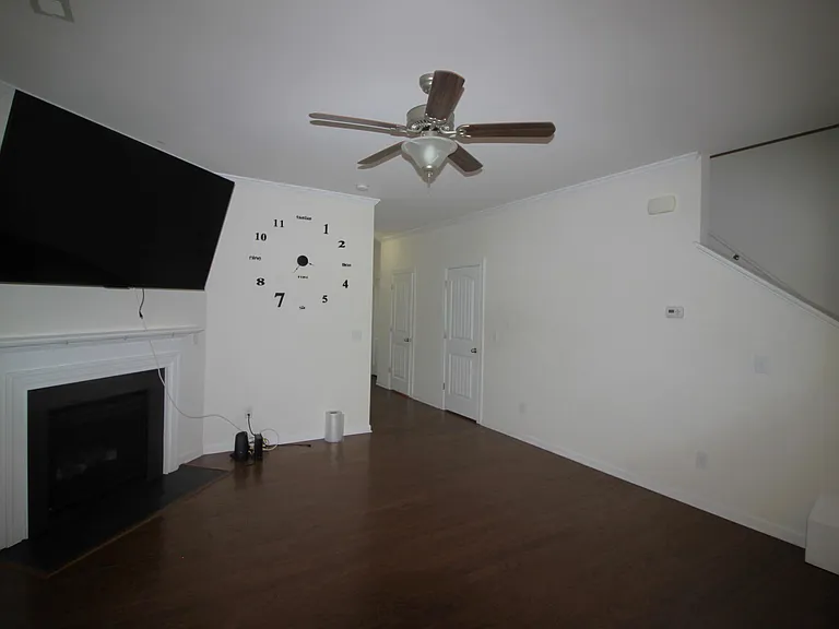 1025 Havenbrook Dr — Photo 4