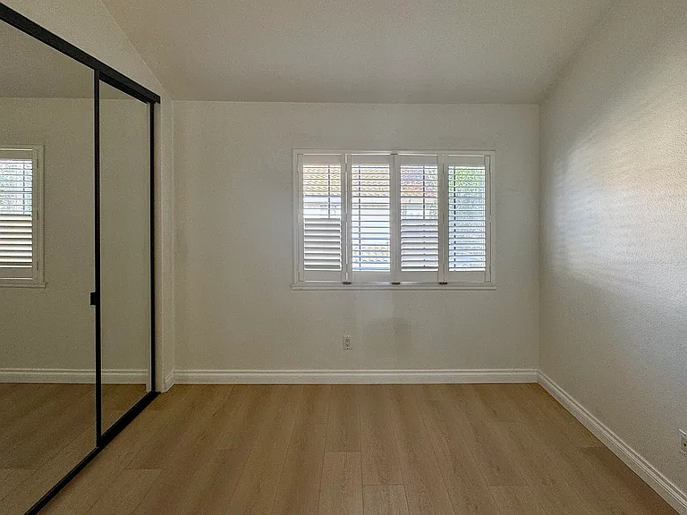 22900 Colombard Ln #5 — Photo 10
