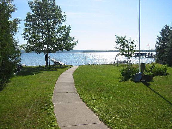 2nd image of 6016 Pine Lake Club Dr
