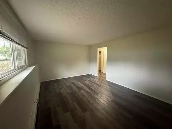 5th image of 3920 44th St #202