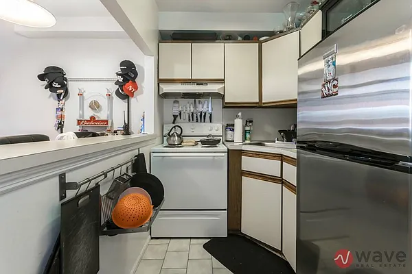 Rented by Wave Real Estate Group | media 3