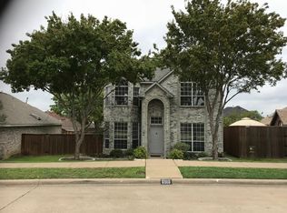 6918 Mazy Ln, Rowlett, TX 75089