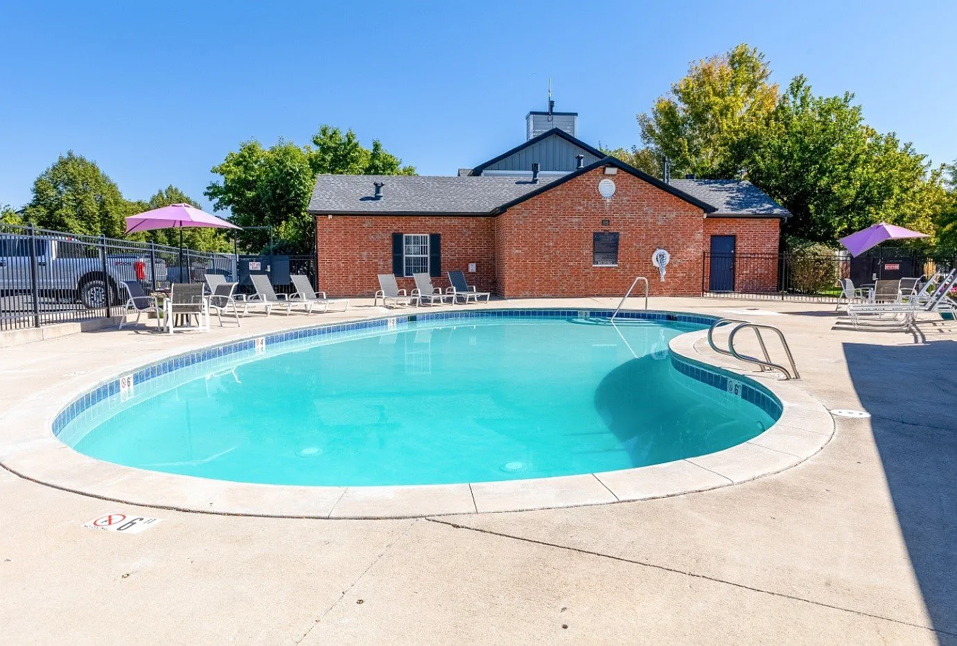 Country Ranch Apartments — Photo 4