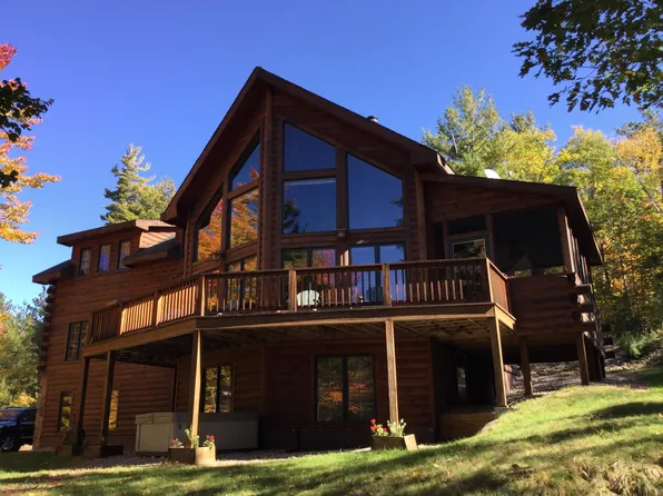 82 Juniper Hill Ln, Wilmington, NY 12997