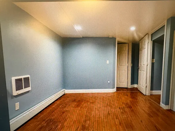 29 Wildwood St #B, Dorchester Center, MA 02124
