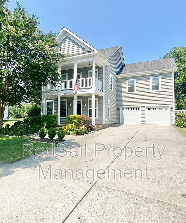 2225 Tuliptree Cir