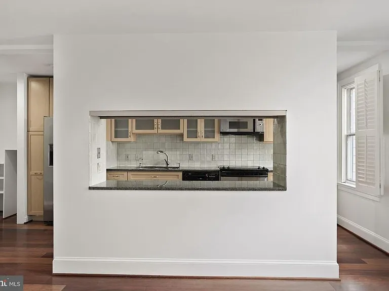 1675 Wisconsin Ave NW — Photo 8
