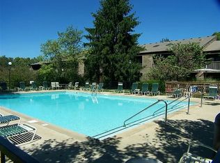 750 Shaker Dr APT 103, Lexington, KY 40504