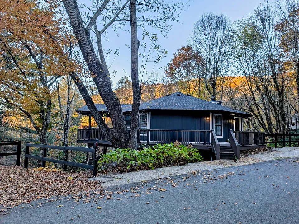 842 Alpine Dr