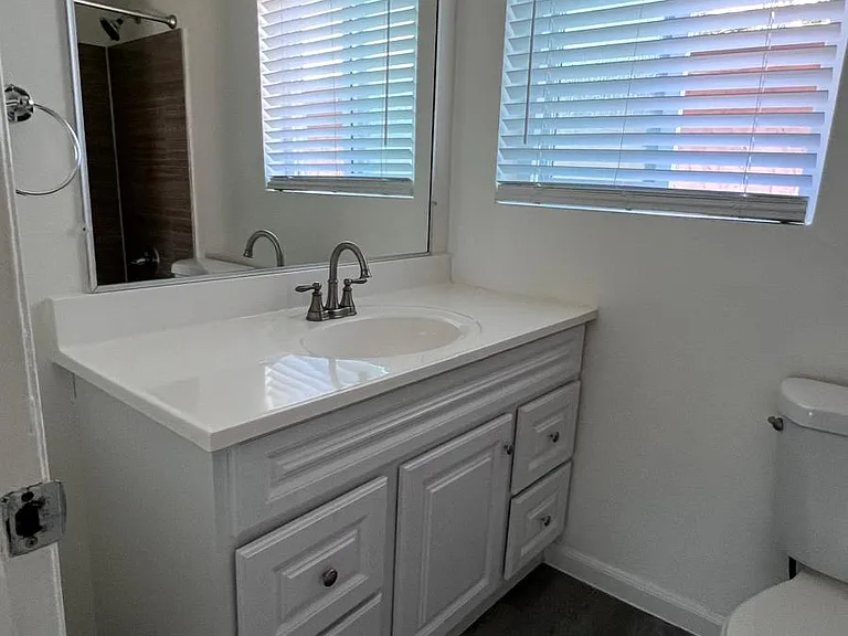 6245 Kester Ave — Photo 6