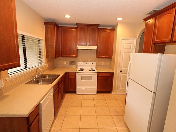 5th image of 2534 7 Oaks Dr