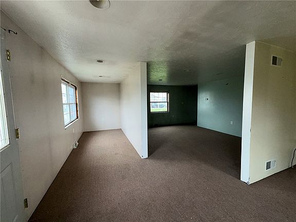 5th image of 39 2nd St