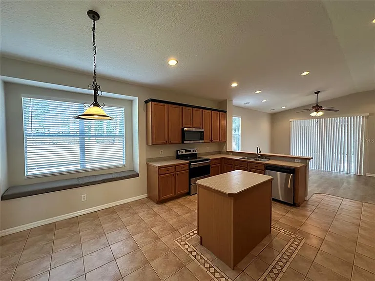 8037 Moccasin Trail Dr — Photo 6