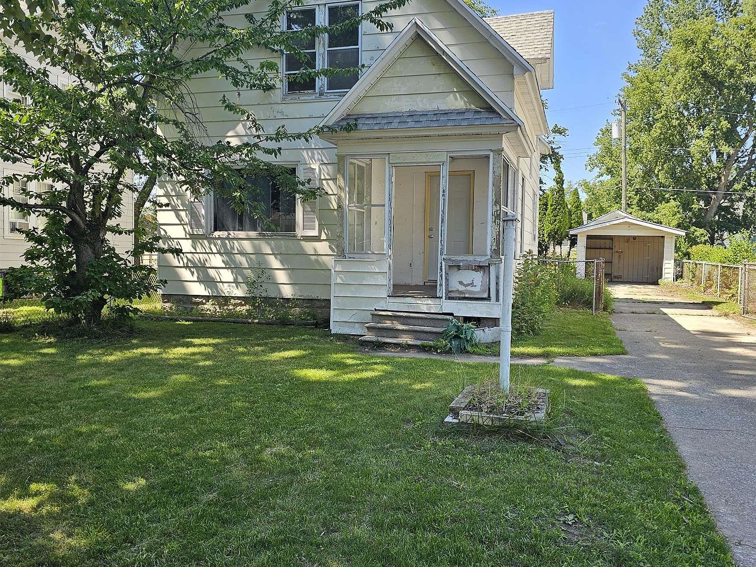 2615 Peavey St, Port Huron, MI 48060 MLS 50114601 Zillow