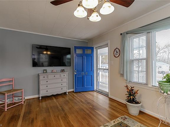 3rd image of 1818 Prince Edward Dr