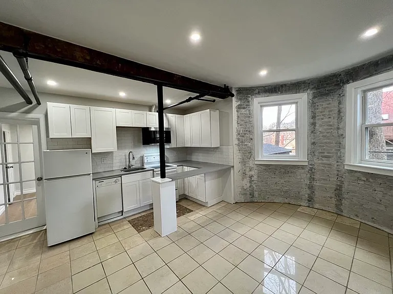 147 Winthrop Rd #2 — Photo 15