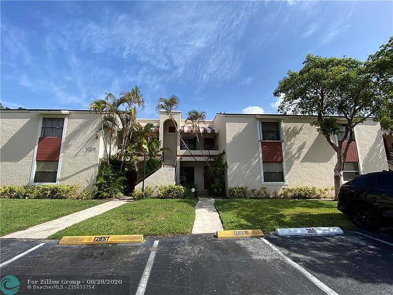 1st image of 20310 NE 3rd Ct APT 8