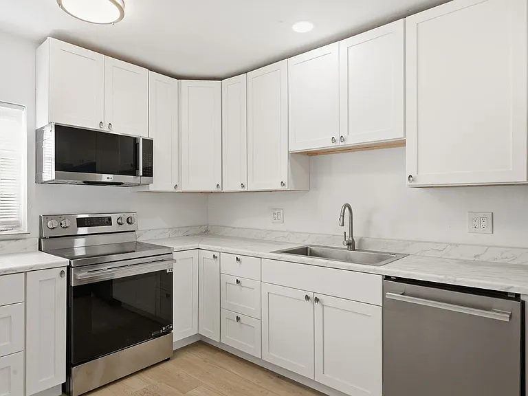 4325 S Coolidge Ave — Photo 10
