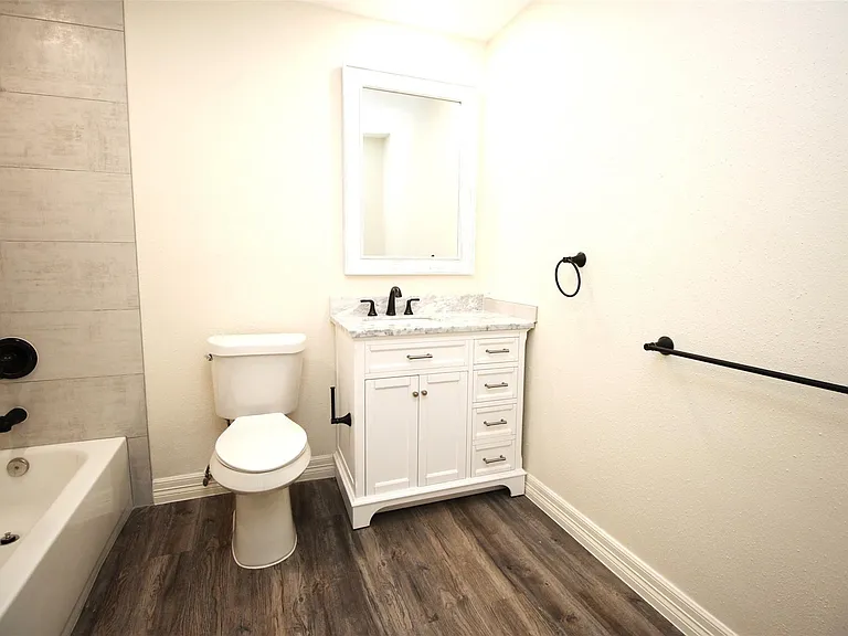805 Willow Creek Dr — Photo 21