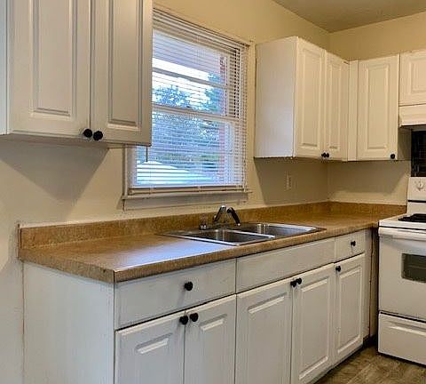 5th image of 5946 Moss Dr