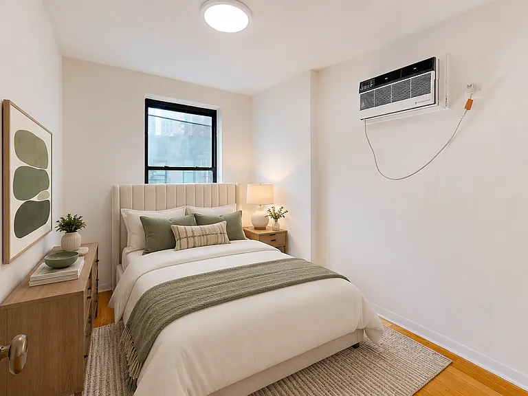 214 E 85th St #5D — Photo 2