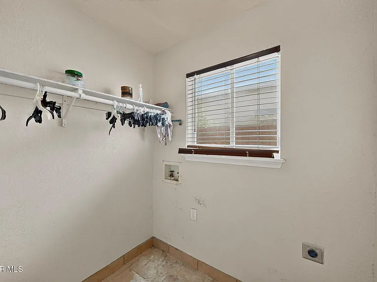 14224 Desert Ash Dr — Photo 49