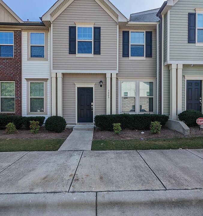 1st image of 3005 Bluegrove Rd #1