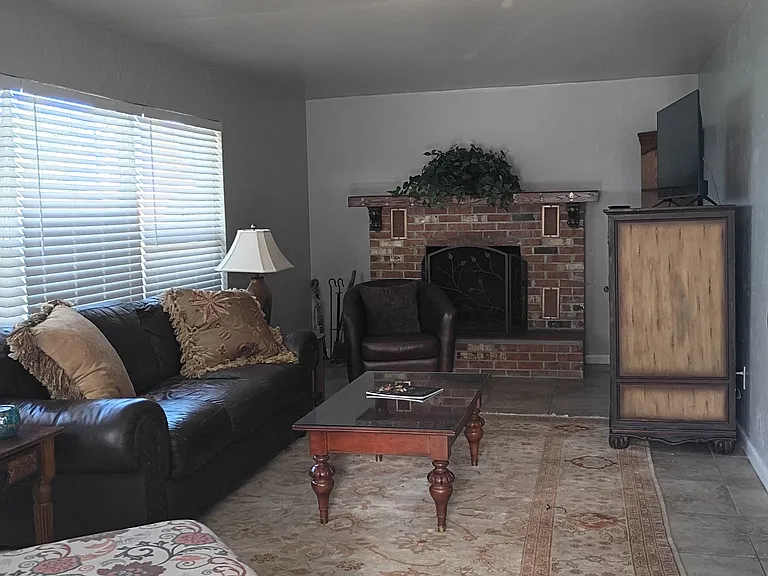 2175 Lakeview Dr — Photo 36