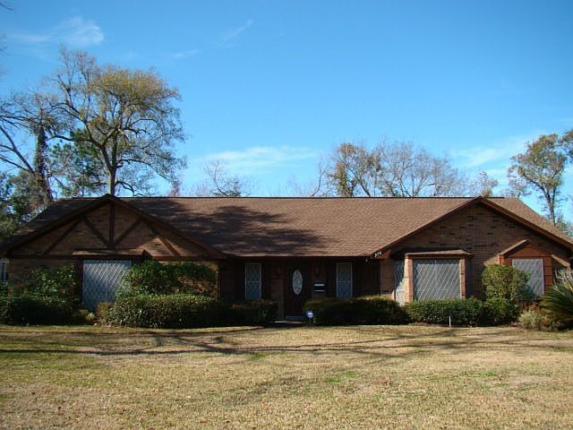 1st image of 550 Potter Dr