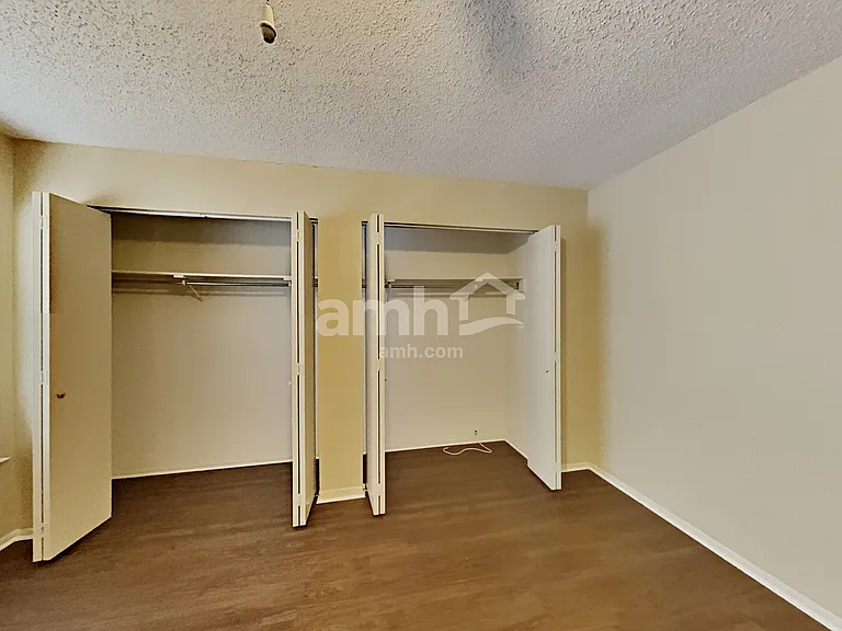 8010 Manderly Pl — Photo 16