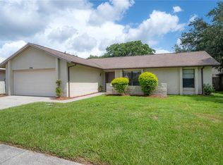 1906 Bow Ct, Valrico, FL 33594