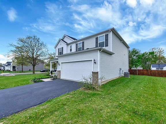 5th image of 1138 Lake Forest Dr