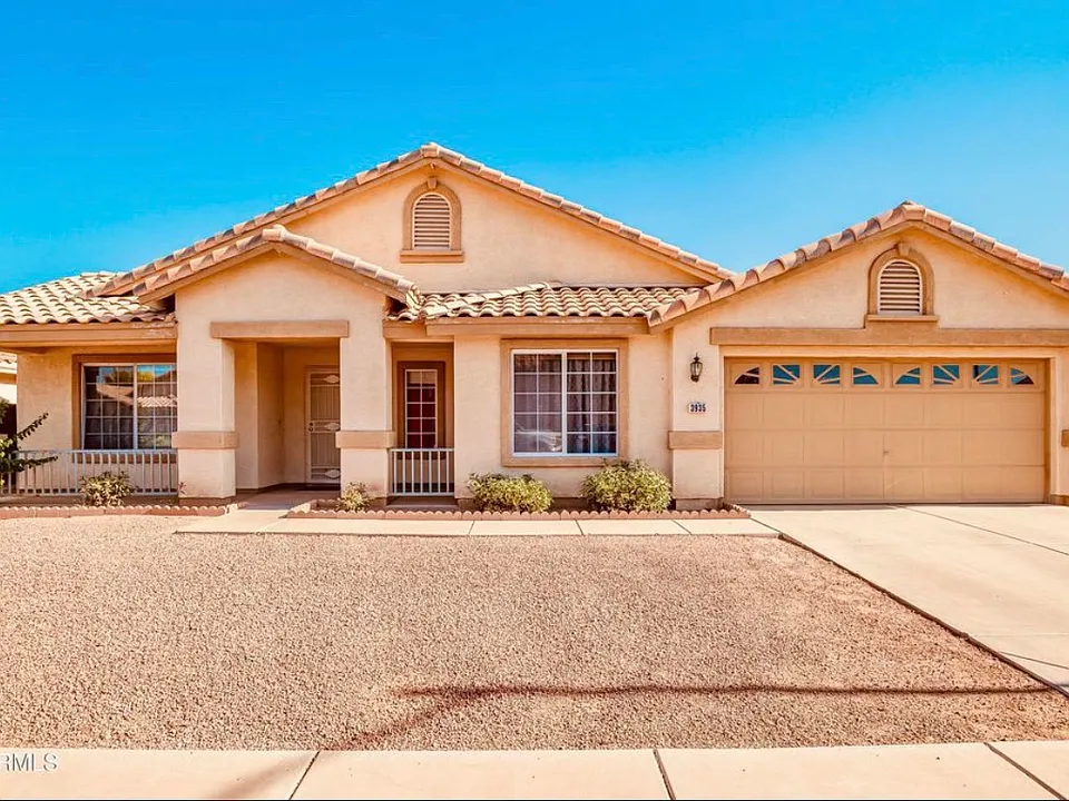 3935 W Charter Oak Rd