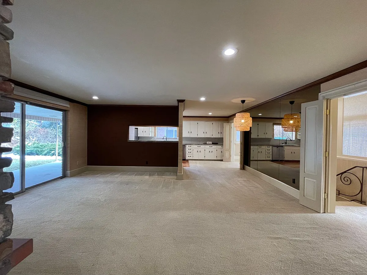 Building Photo - 1124 Birch Ln