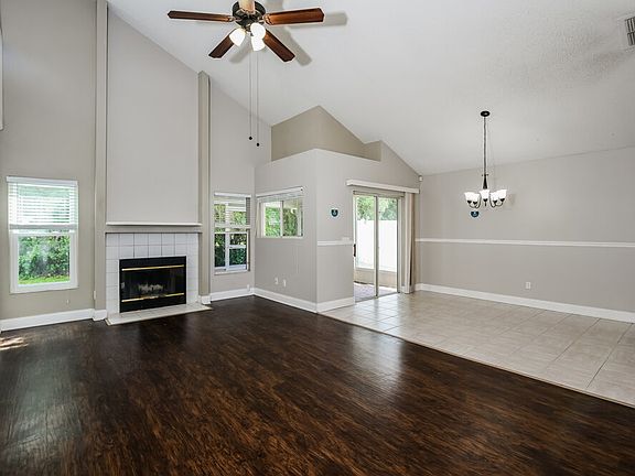5th image of 733 Pond Pine Ct