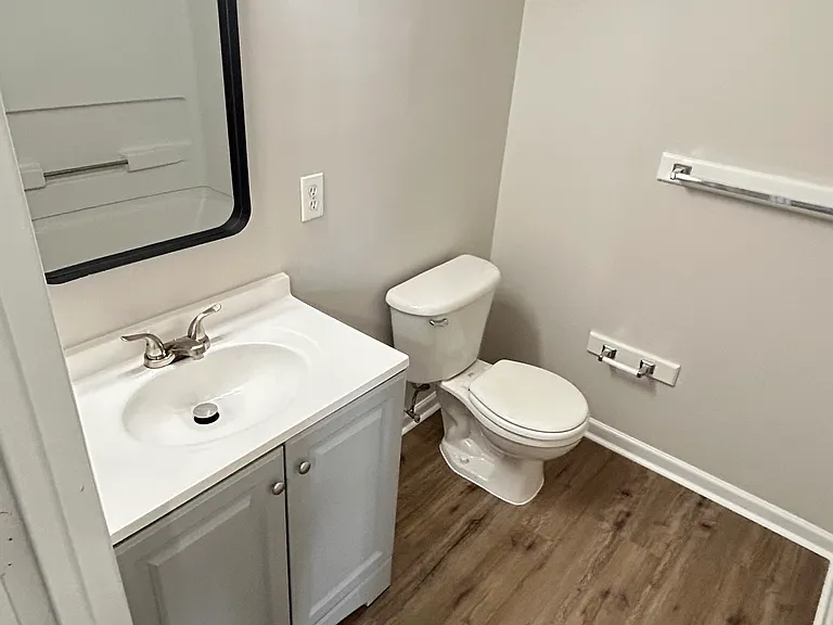 2020 University Woods Rd #203 — Photo 7