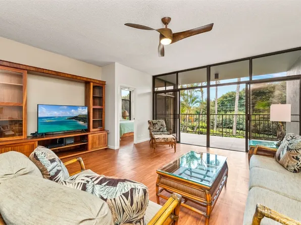 1030 Aoloa Pl APT 201A, Kailua, HI 96734