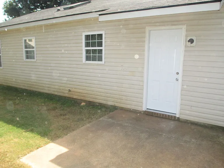 2315 Deherradora Ave — Photo 17