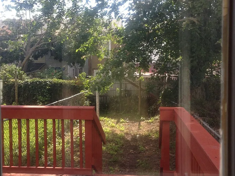 755 Beatty St — Photo 12