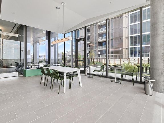 4th image of 44 East Ave #2206