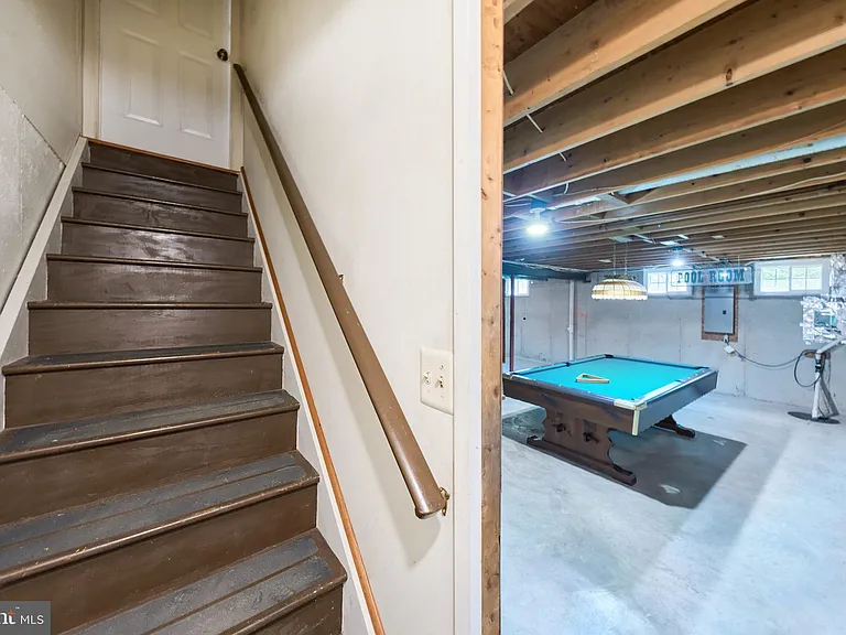 8508 Silverdale Rd — Photo 43
