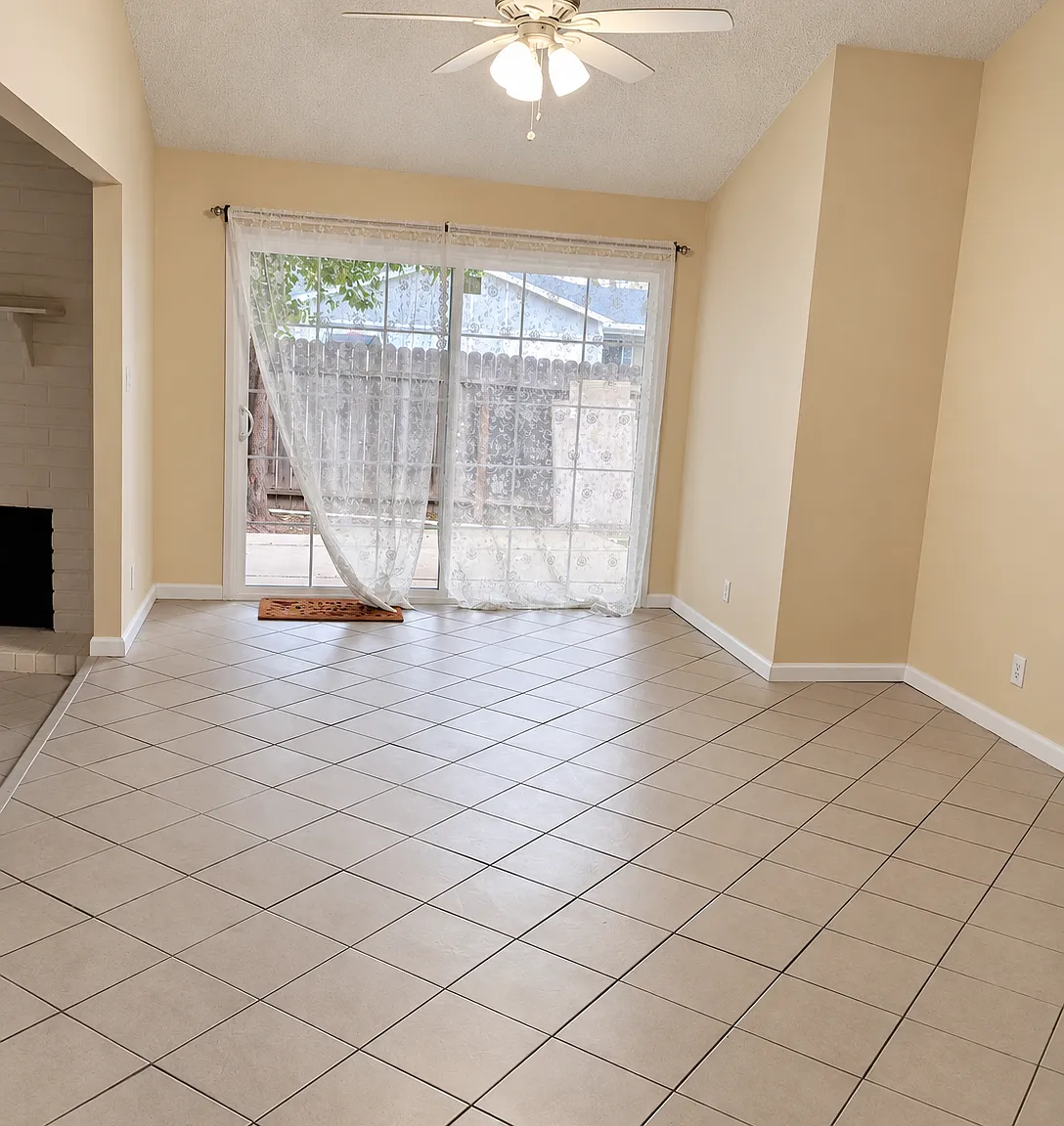 3 bed, $2,500 — Photo 3