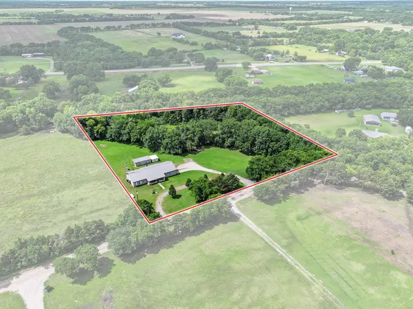 1673 County Road 1525, Ector, TX 75439