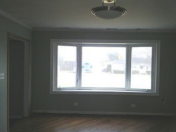 2nd image of 382 N Poplar Ave