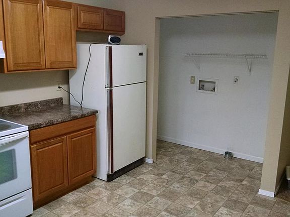 Washer and Dryer hookups